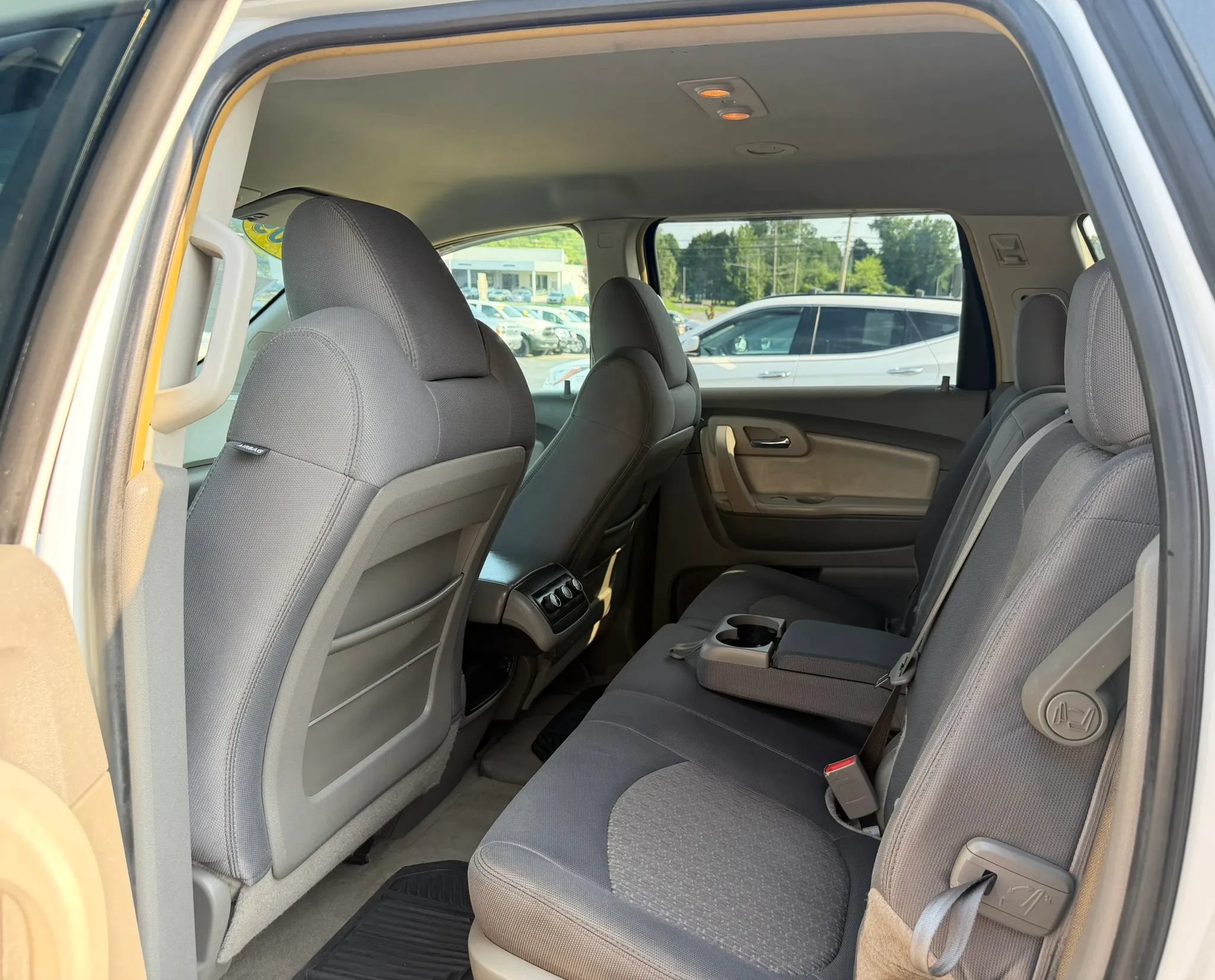 Used 2009 Chevrolet Traverse LT AWD/4WD image 22