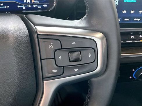 Used 2024 Chevrolet Silverado 1500 LT image 22