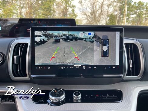 Used 2025 Ford Expedition Max Active image 6