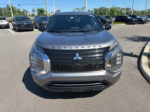 Used 2022 Mitsubishi Outlander SEL Black Edition image 2