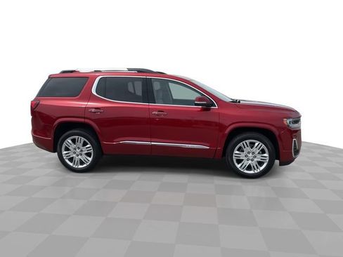 Certified 2022 GMC Acadia Denali w/ Denali Ultimate Package AWD/4WD image 9