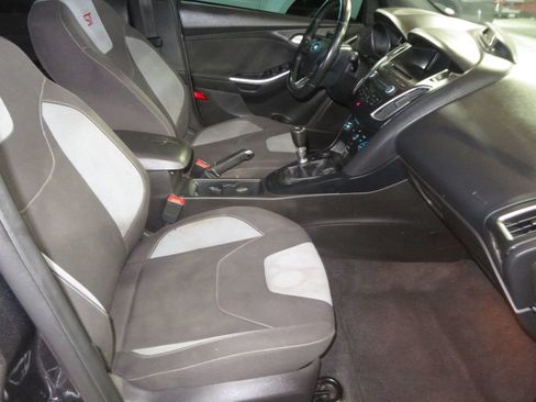 Used 2016 Ford Focus ST FWD image 31