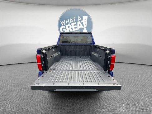 Certified 2025 Toyota Tacoma SR5 image 24