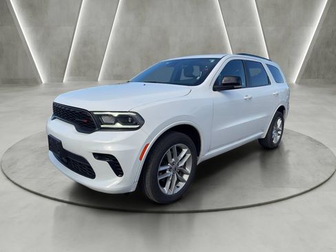 Used 2024 Dodge Durango GT AWD/4WD image 2