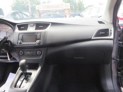 Used 2018 Nissan Sentra S FWD image 28