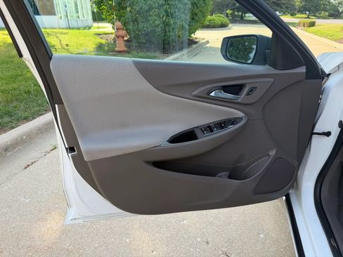 Used 2016 Chevrolet Malibu LS FWD image 14