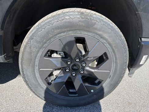 New 2025 Ford F150 Lightning Flash AWD/4WD image 13
