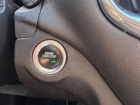 Used 2024 Chevrolet Equinox LT AWD/4WD image 26