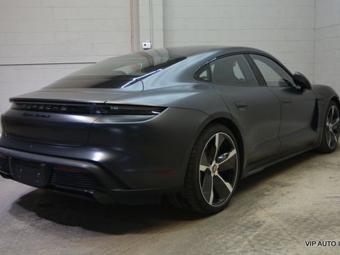 Used 2022 Porsche Taycan Turbo S AWD/4WD image 4