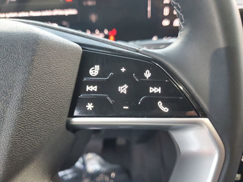 Used 2025 Audi Q5 Premium w/ Convenience Package image 25