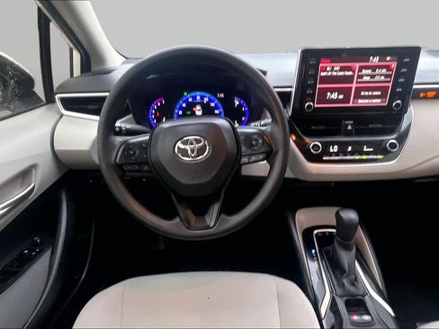 Used 2020 Toyota Corolla LE w/ Carpet Mat Package (TMS) FWD image 6