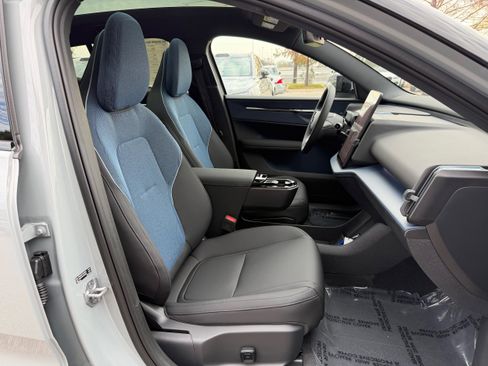 New 2026 Volvo EX30 Cross Country Ultra image 8