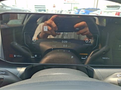 Used 2025 Kia K4 EX FWD image 28