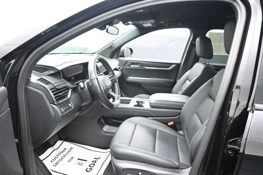 Used 2024 GMC Acadia Elevation w/ Luxury Package FWD image 10