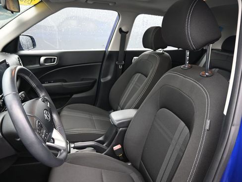 Certified 2024 Hyundai Venue SEL image 10