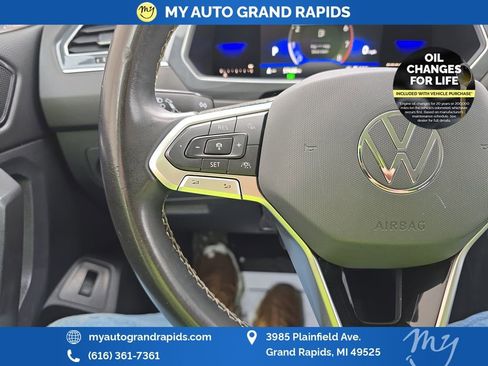Used 2022 Volkswagen Tiguan SE image 20