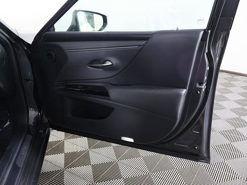 Used 2025 Lexus ES 350 w/ Premium Package image 25