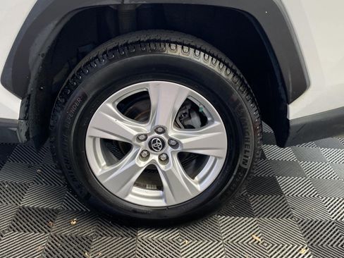 Used 2019 Toyota RAV4 XLE w/ Convenience Package AWD/4WD image 30
