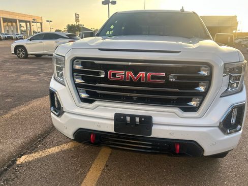 Used 2020 GMC Sierra 1500 AT4 w/ AT4 Premium Package AWD/4WD image 9
