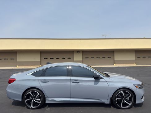 Used 2022 Honda Accord Sport image 8