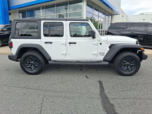 Used 2020 Jeep Wrangler Unlimited Sport AWD/4WD image 8