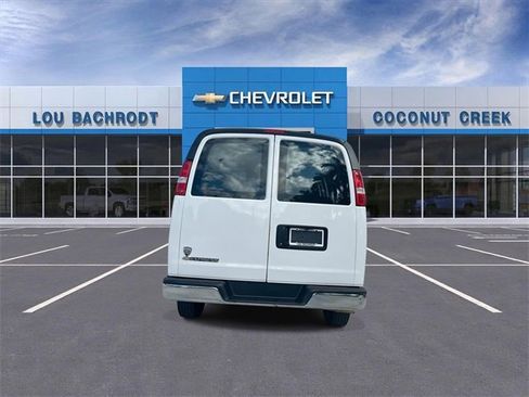 Used 2024 Chevrolet Express 2500 w/ Driver Convenience Package image 7