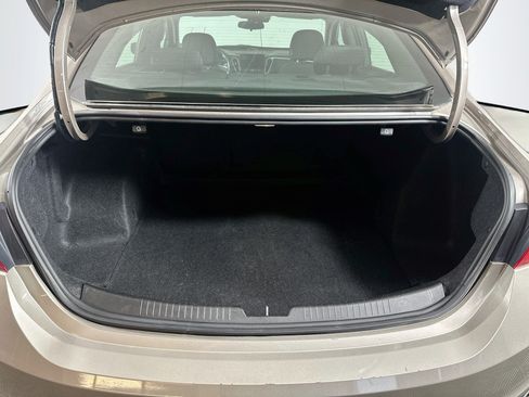 Used 2023 Chevrolet Malibu LT FWD image 24