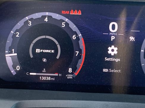 Used 2025 Toyota Tacoma TRD Off-Road image 38