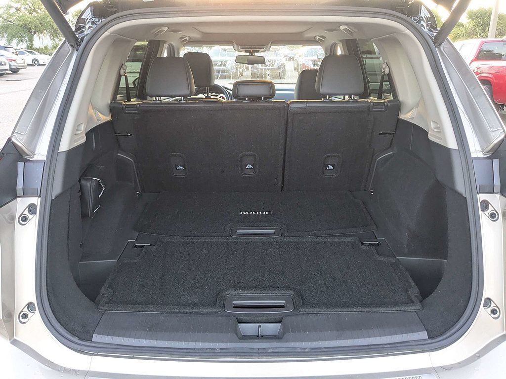 Used 2025 Nissan Rogue SL w/ SL Premium Package AWD/4WD image 14