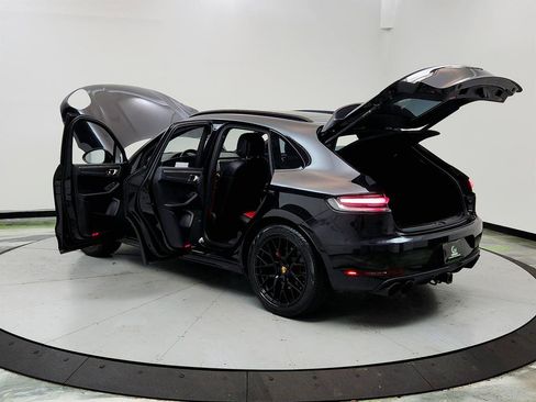 Used 2021 Porsche Macan GTS image 12