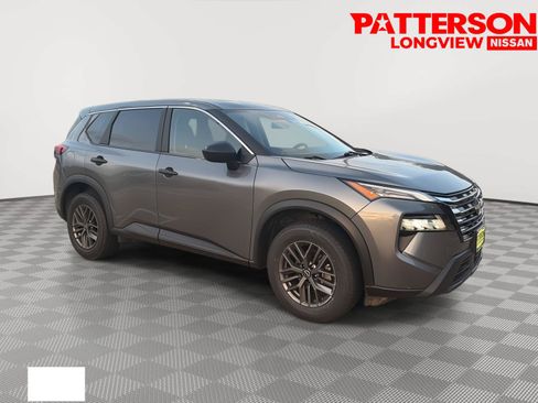 Used 2024 Nissan Rogue S FWD image 1