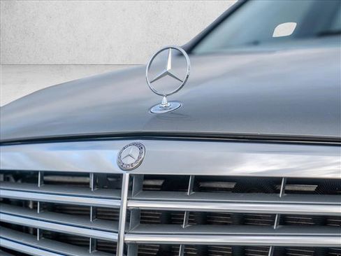 Used 2011 Mercedes-Benz C 300 4MATIC Sedan image 11