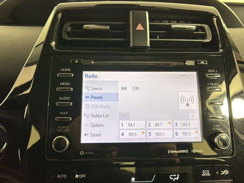 Used 2020 Toyota Prius Prime LE image 28