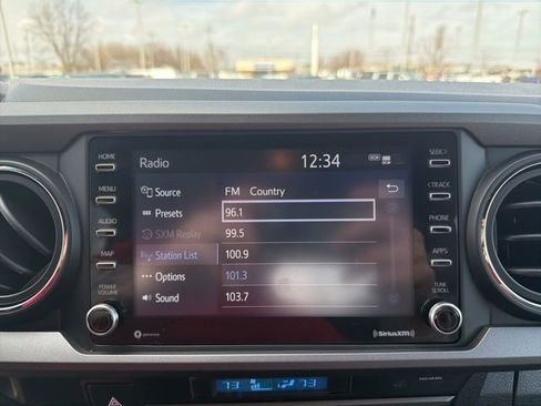 Certified 2022 Toyota Tacoma TRD Sport image 27