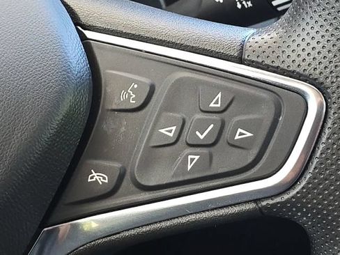 Used 2024 Chevrolet Equinox LT FWD image 29