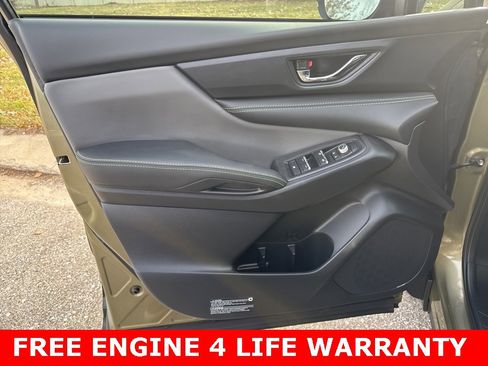 Used 2024 Subaru Ascent Onyx Edition image 6