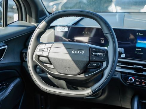 Certified 2026 Kia Sportage X-Line AWD/4WD image 15