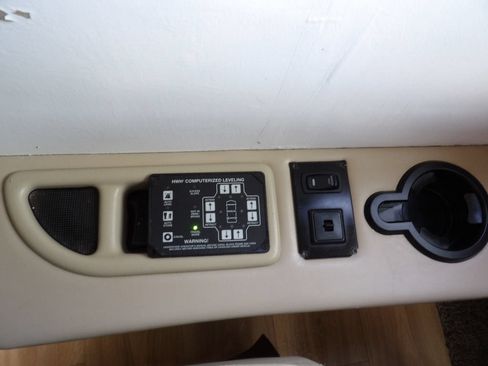 Used 2017 Ford E-450 and Econoline 450 Super Duty w/ A/C Prep Package RWD image 17