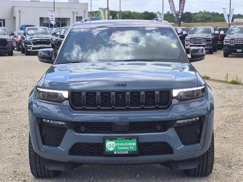New 2026 Jeep Grand Cherokee L Summit AWD/4WD image 3