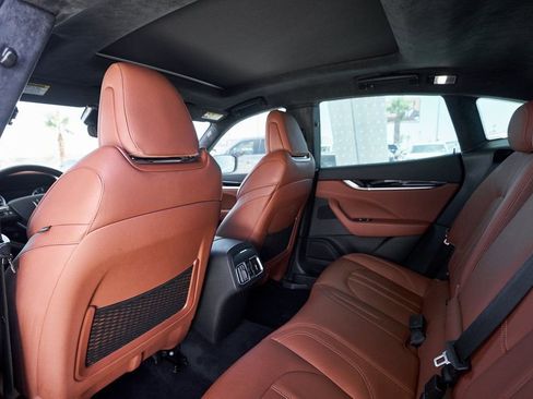 Used 2022 Maserati Levante Modena image 22