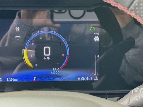 Used 2024 Chevrolet Trax RS w/ Driver Confidence Package image 14