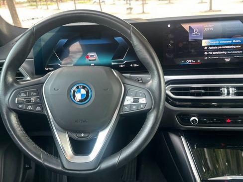 Used 2023 BMW i4 eDrive40 image 18