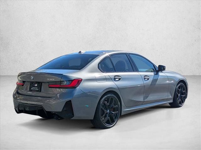 Used 2026 BMW 330i Sedan w/ M Sport Package RWD image 5