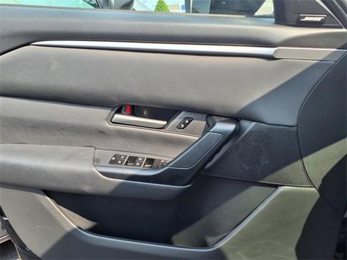 Used 2024 MAZDA CX-50 AWD 2.5 S w/ Premium Package image 18