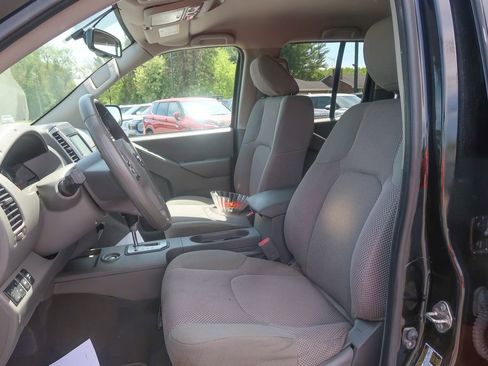 Used 2020 Nissan Frontier SV w/ Midnight Edition Floor Mats AWD/4WD image 23