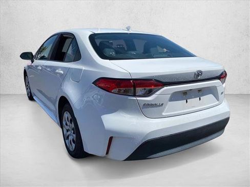 Used 2023 Toyota Corolla LE FWD image 9