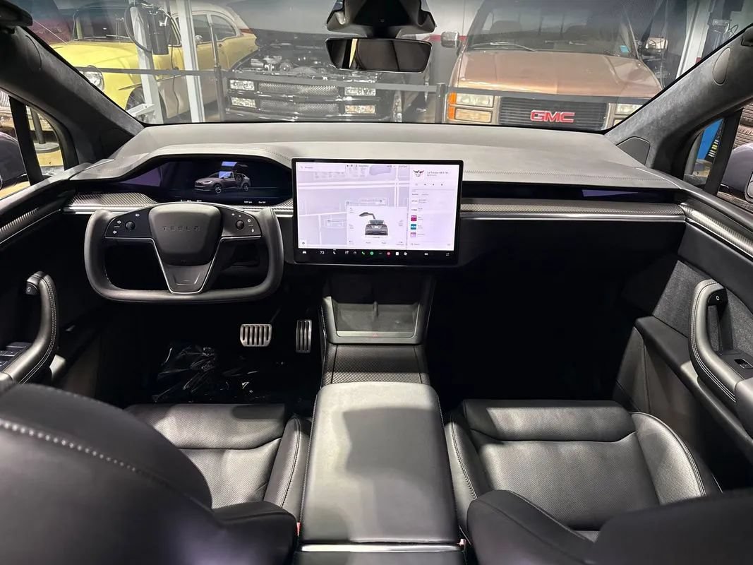 Used 2022 Tesla Model X Plaid AWD/4WD image 11