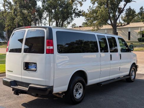 Used 2023 Chevrolet Express 3500 LS RWD image 5