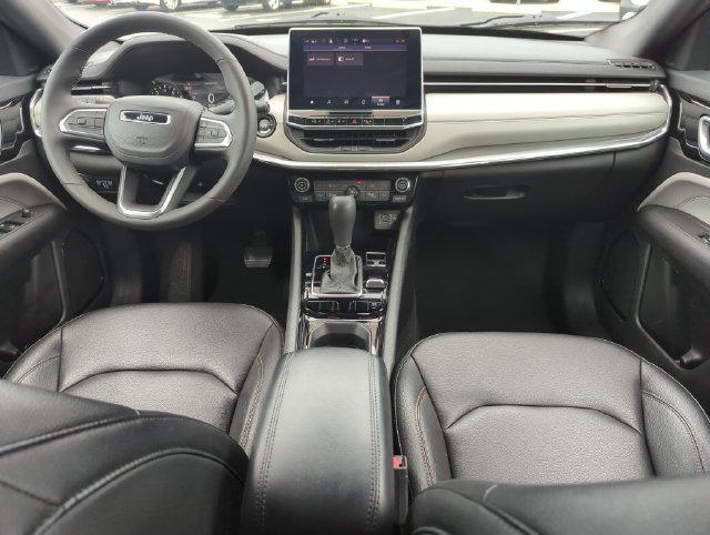 Used 2024 Jeep Compass Limited AWD/4WD image 23