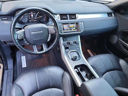 Used 2017 Land Rover Range Rover Evoque SE image 8